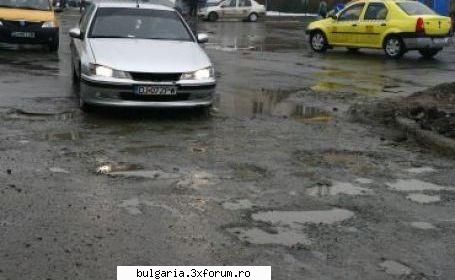 iarna a lăsat urme adnci n asfaltul de pe să acopere măcar gropile n carosabil.