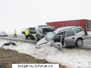 un şi-a pierdut iar şase persoane au fost �n urma unui grav accident de care a avut loc